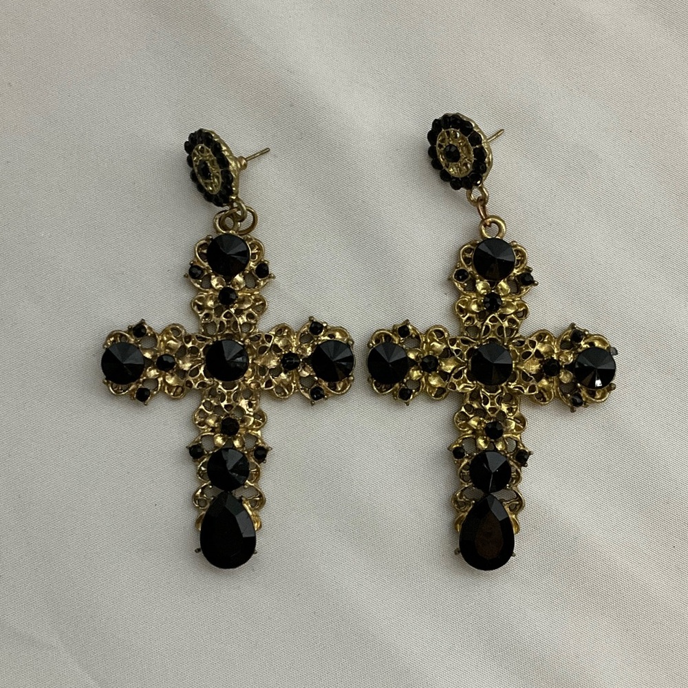 Glamorous Black and Gold Cross Earrings